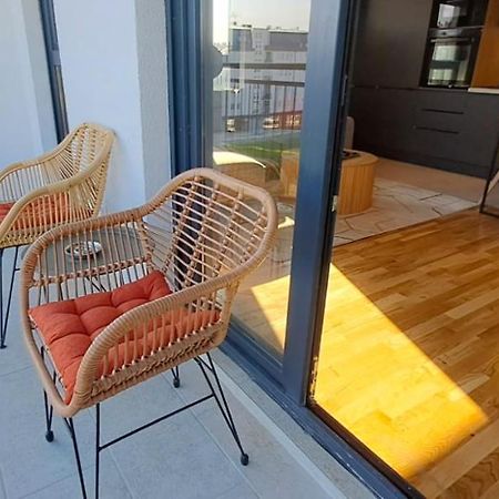 Stylish One Bedroom Apartment Podgorica Buitenkant foto