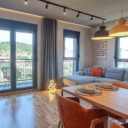 Stylish One Bedroom Apartment Podgorica Buitenkant foto