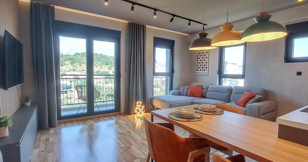Stylish One Bedroom Apartment Podgorica Buitenkant foto